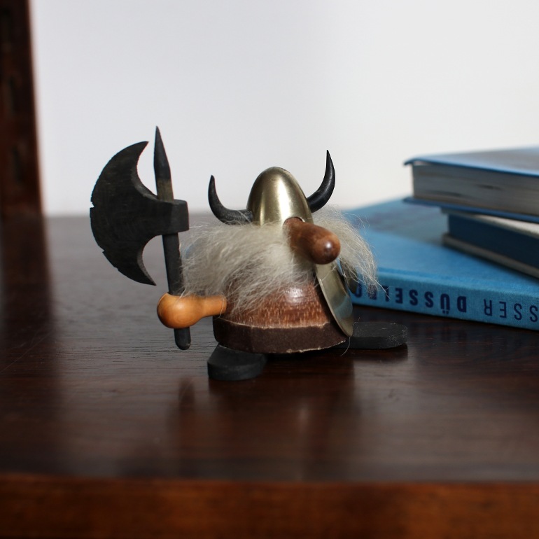 VINTAGE｜DANISH WOODEN VIKING #11