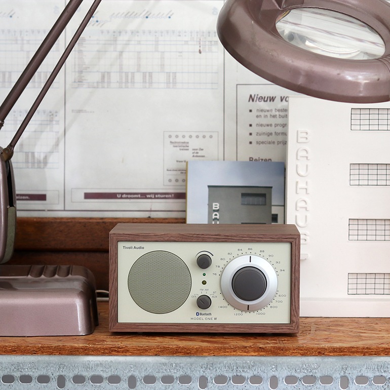 Tivoli Audio チボリオーディオ｜MODEL ONE BT (Walnut/Beige)