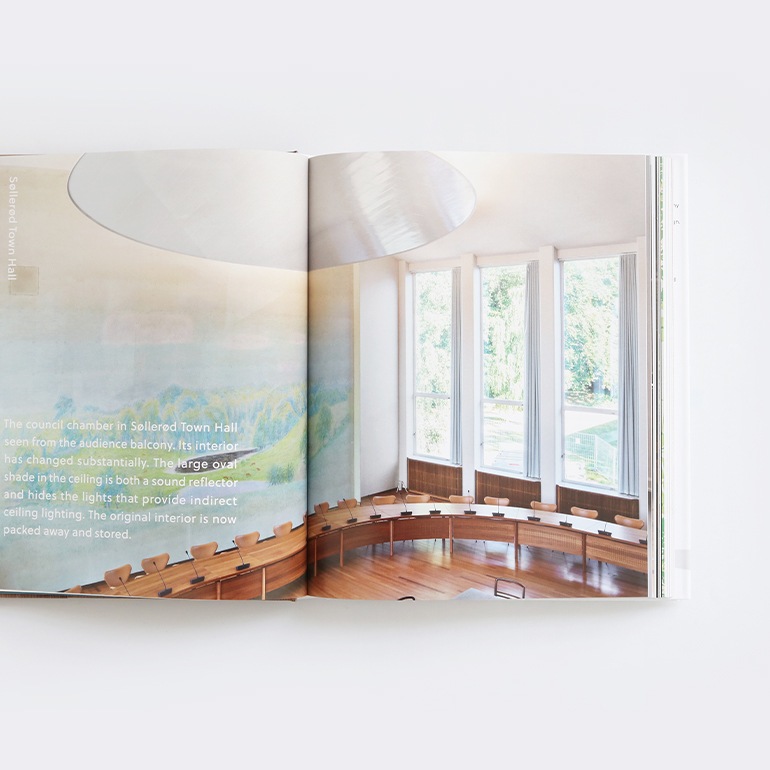 THE DESIGNS OF ARNE JACOBSEN:INTERIORS, FURNITURE, LIGHTING AND TEXTILES, 1925-1971 by Arne Jacobsen