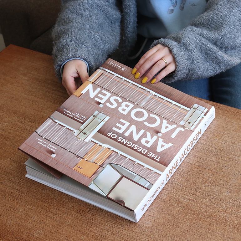 THE DESIGNS OF ARNE JACOBSEN:INTERIORS, FURNITURE, LIGHTING AND