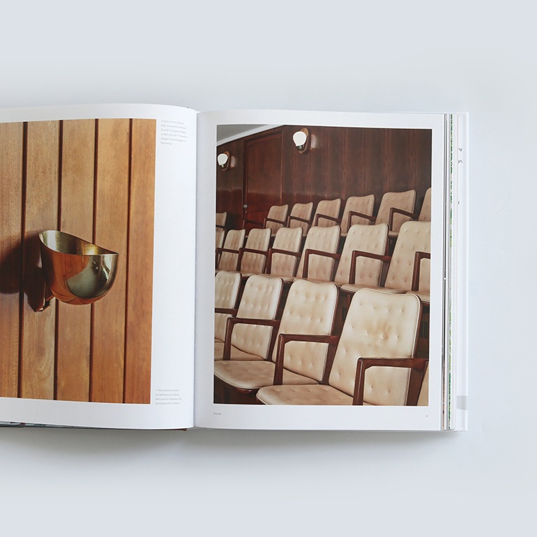 THE DESIGNS OF ARNE JACOBSEN:INTERIORS, FURNITURE, LIGHTING AND