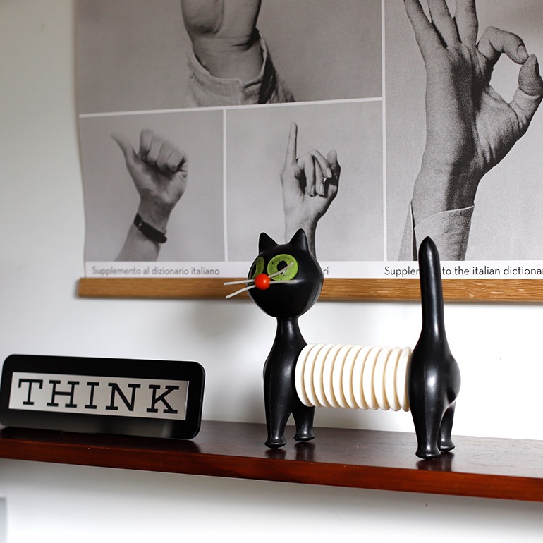 VINTAGE｜Libuše Niklová Tomcat B