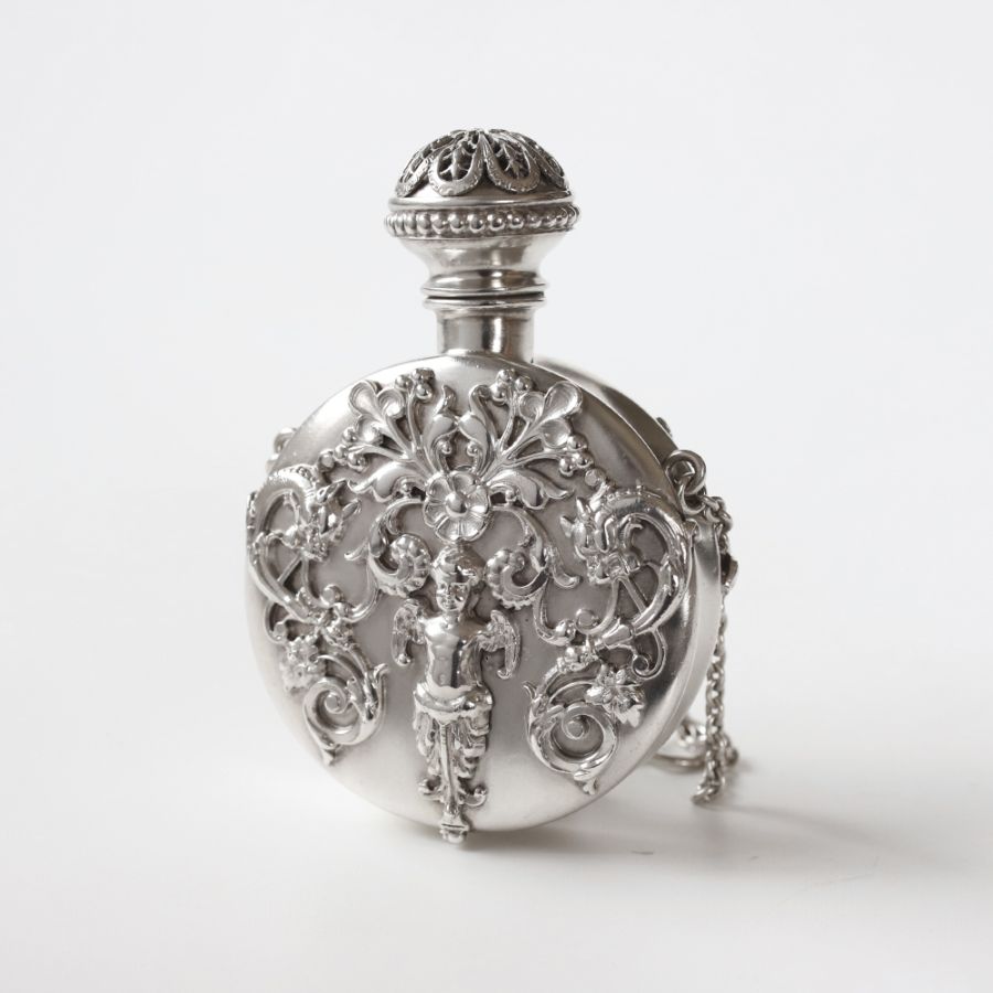 Tiffany & Co. シルバーパフュームボトル 4vz6JacGo2f7Duu3zU0nVGGXGmGwrH