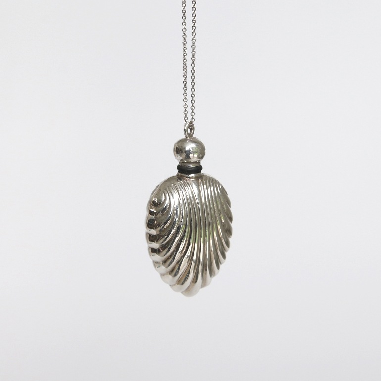 【VINATGE】TIFFANY&Co. Perfume Bottle Necklace