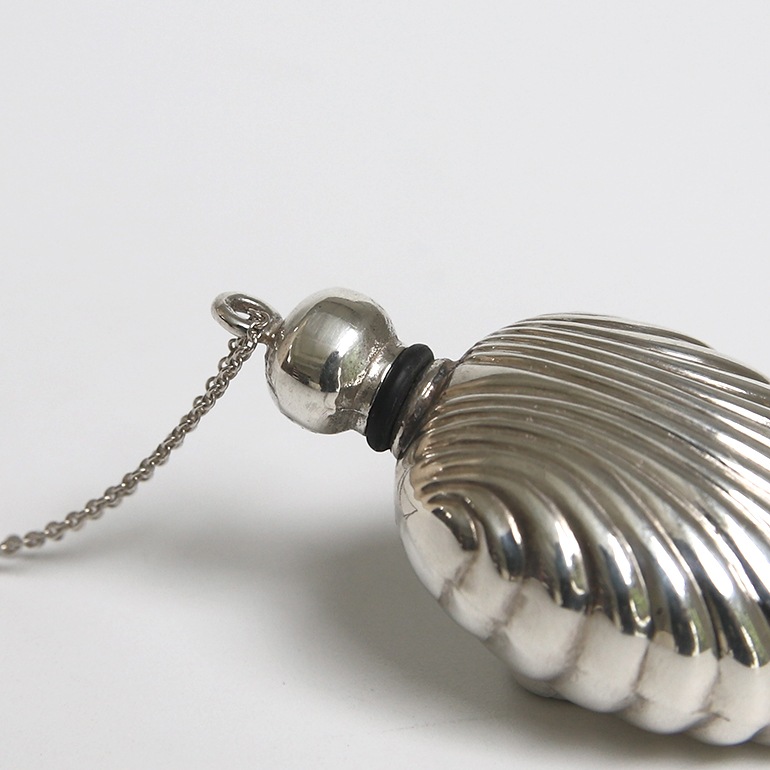 【VINATGE】TIFFANY&Co. Perfume Bottle Necklace