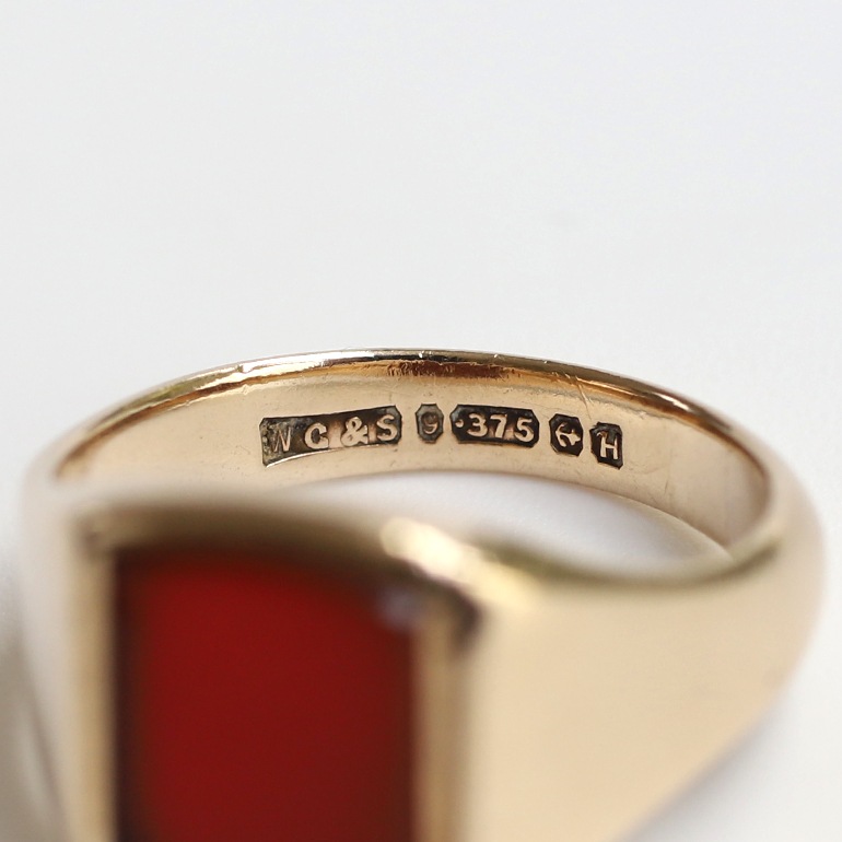 【1957】9k Gold Carnelian Signet Ring