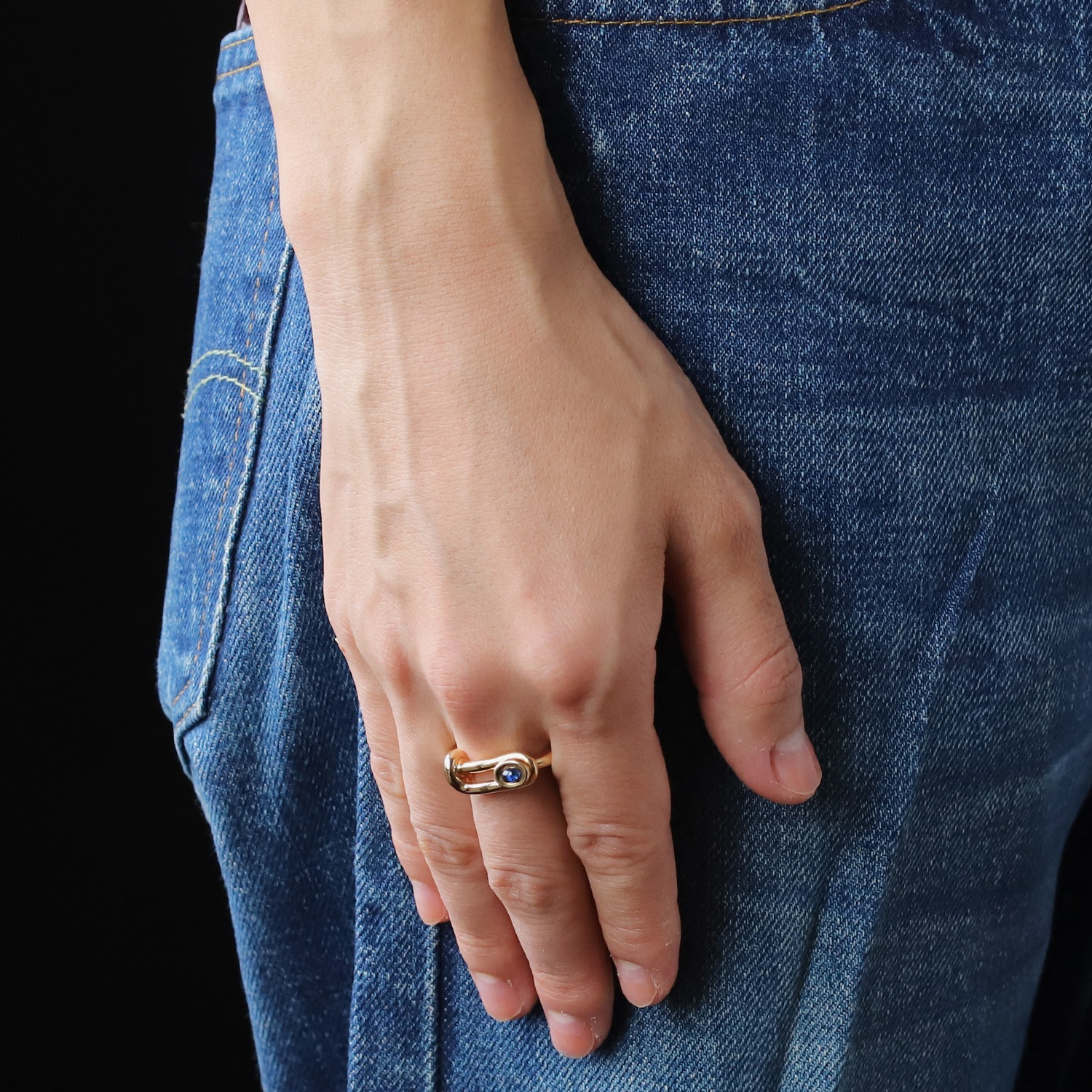 【VINTAGE】HERMES 18k Gold Sapphire Wire Ring