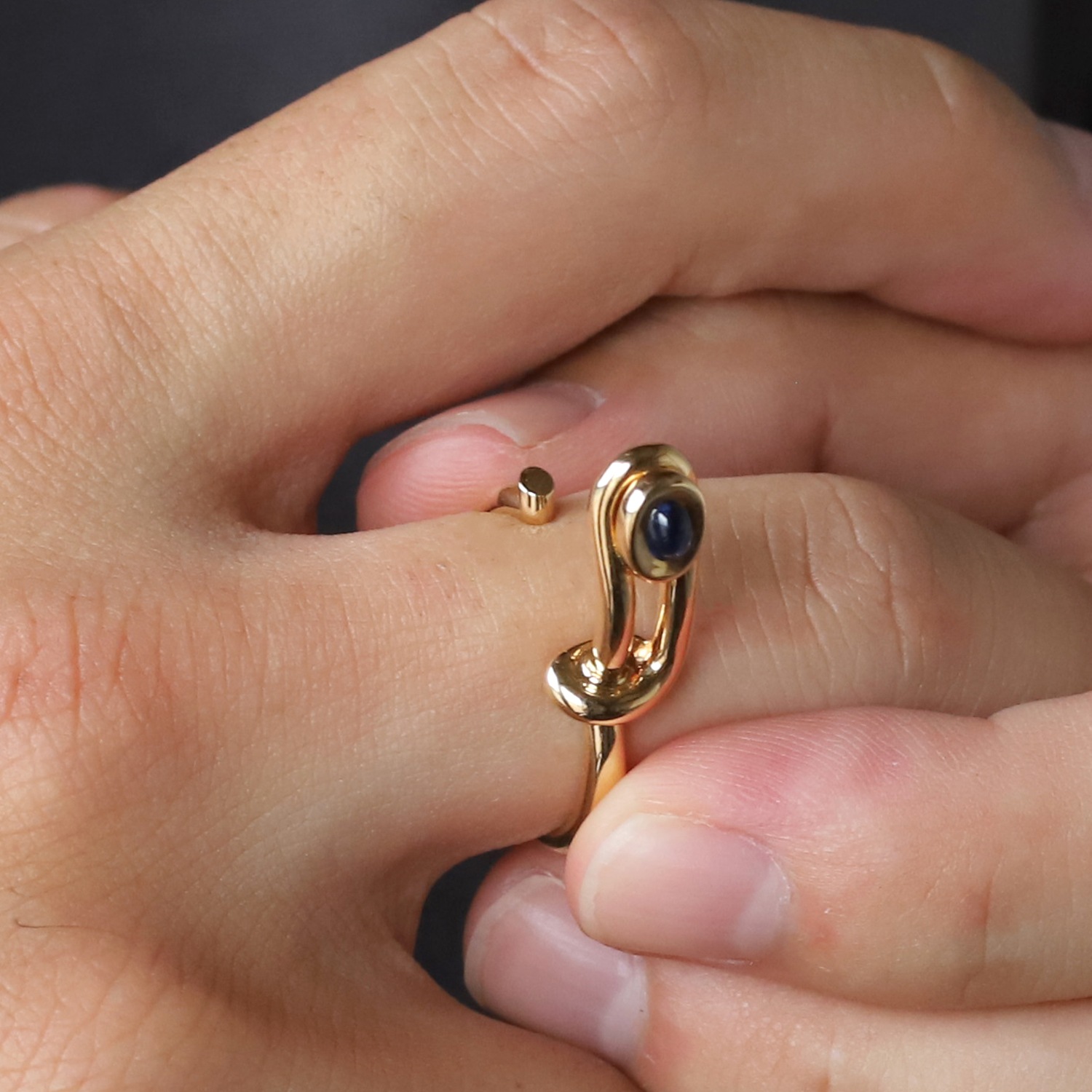 【VINTAGE】HERMES 18k Gold Sapphire Wire Ring