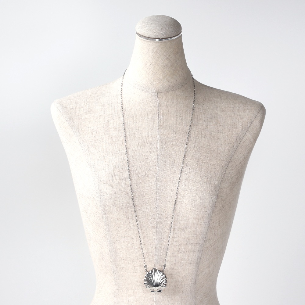 【1881】Chatelaine Silver Shell Purse