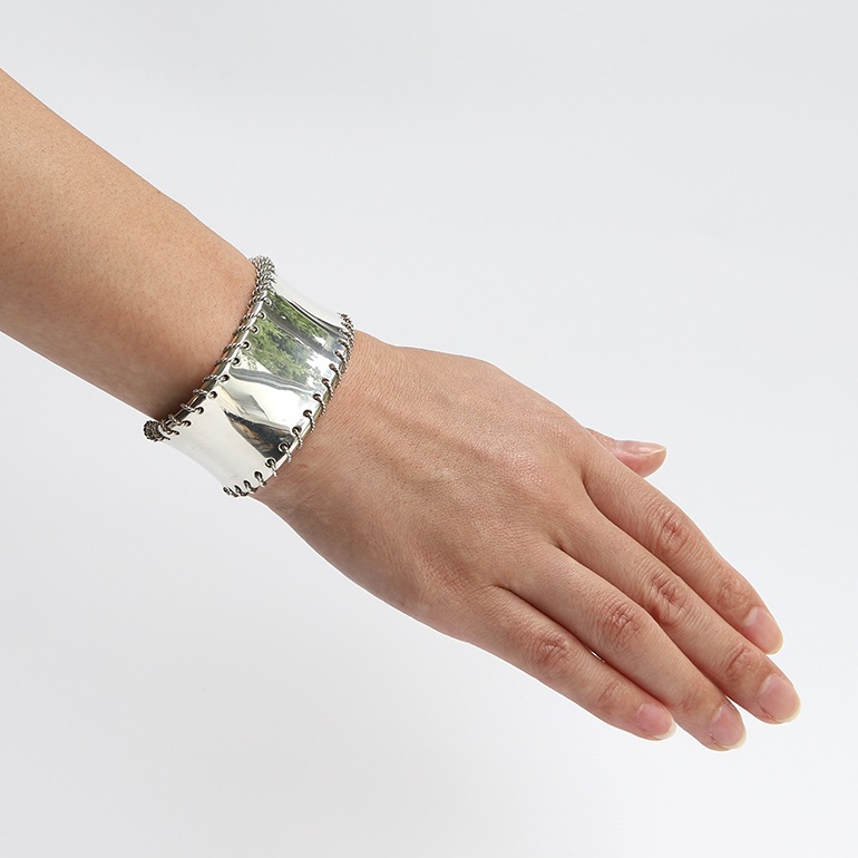 【2001】TIFFANY&Co. Stitch Wide Cuff