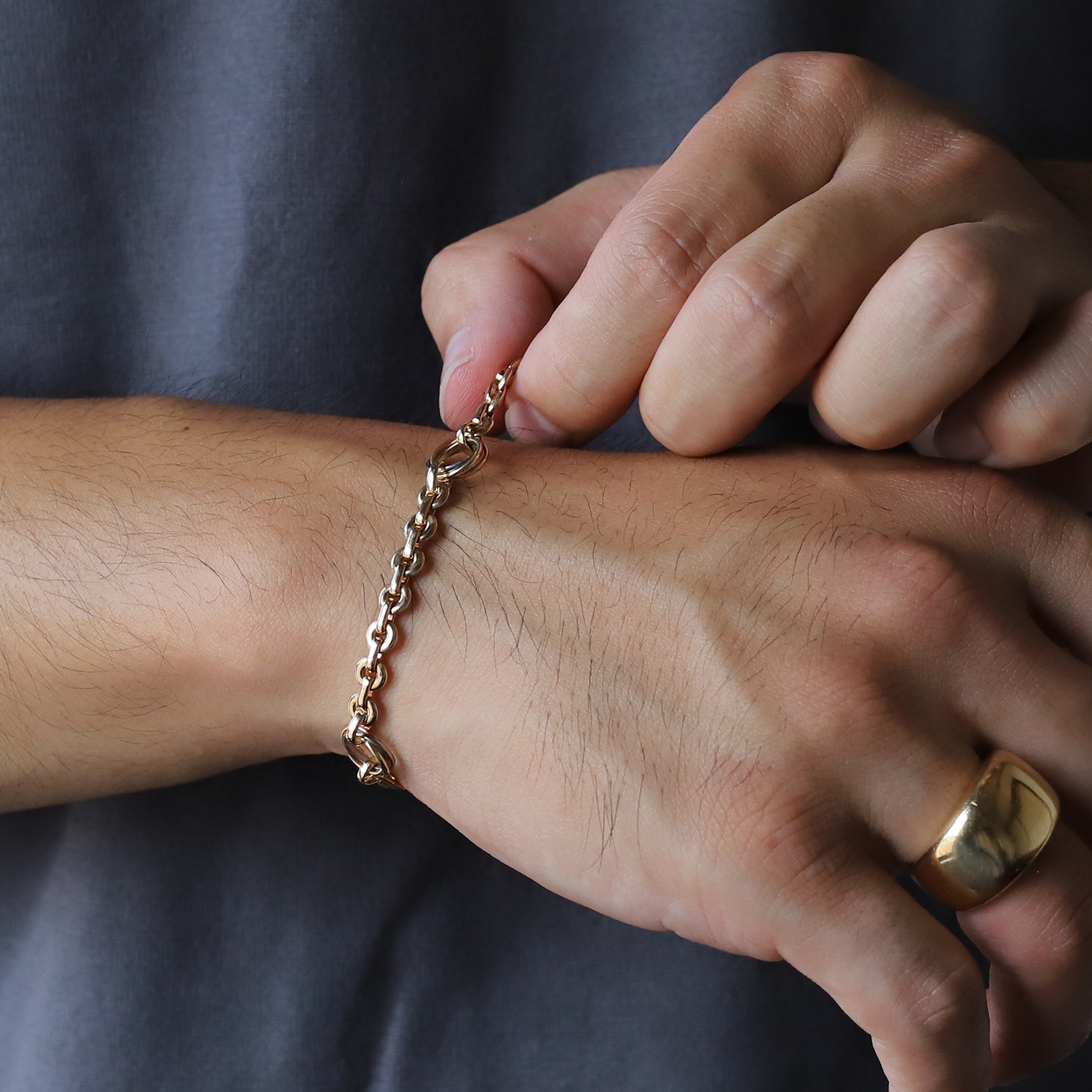 【1990】 CARTIER Trinity Bracelet