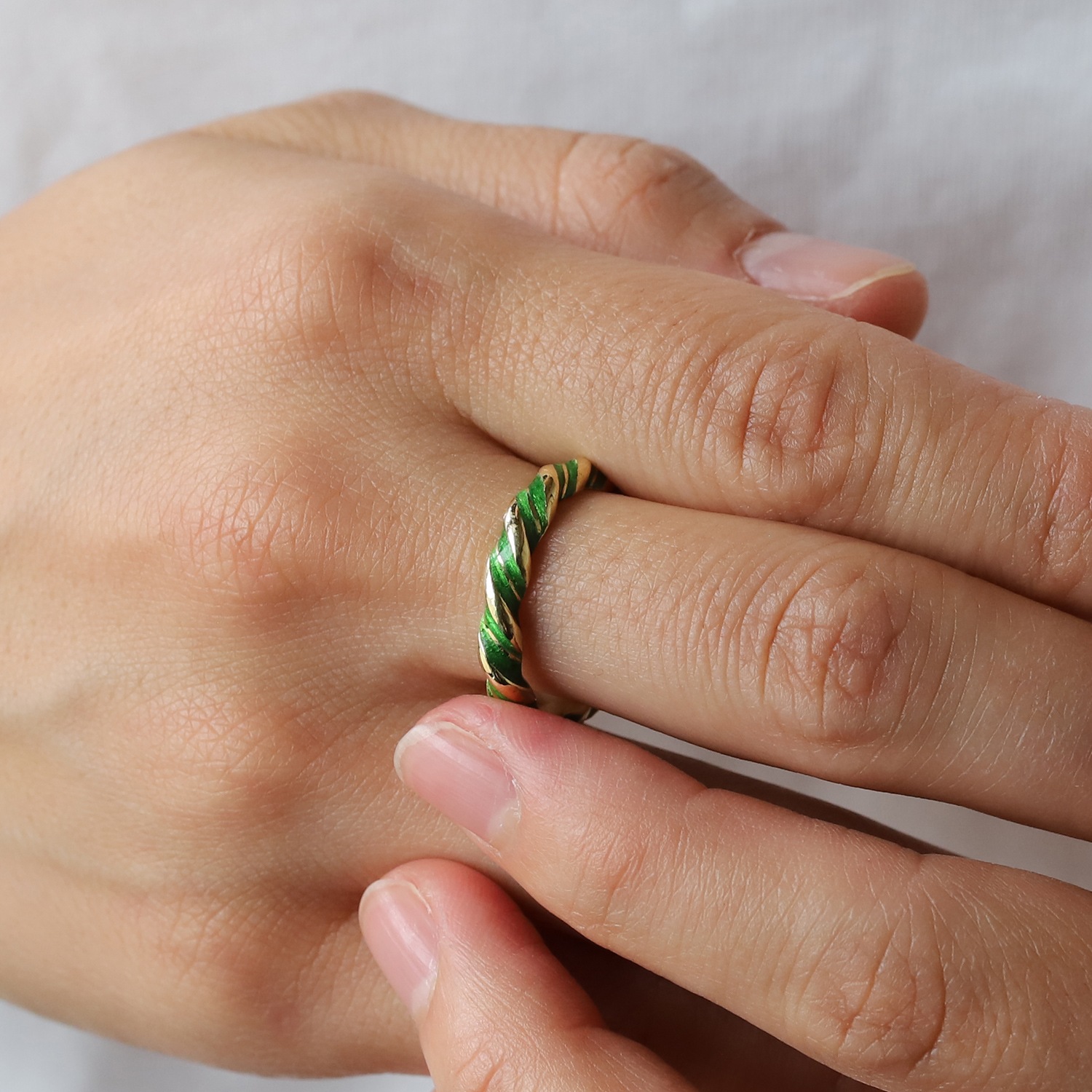 【1980s】TIFFANY&Co. 18k Gold Enamel Twist Ring