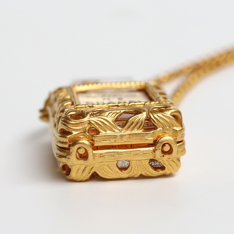 【VINTAGE】CHANEL No.5 Perfume Bottle Necklace
