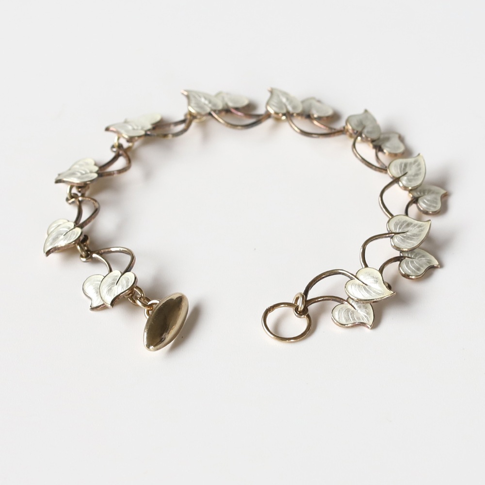 【1960s】Denmark Volmer Bahner<br>Enamel Leaf Bracelet