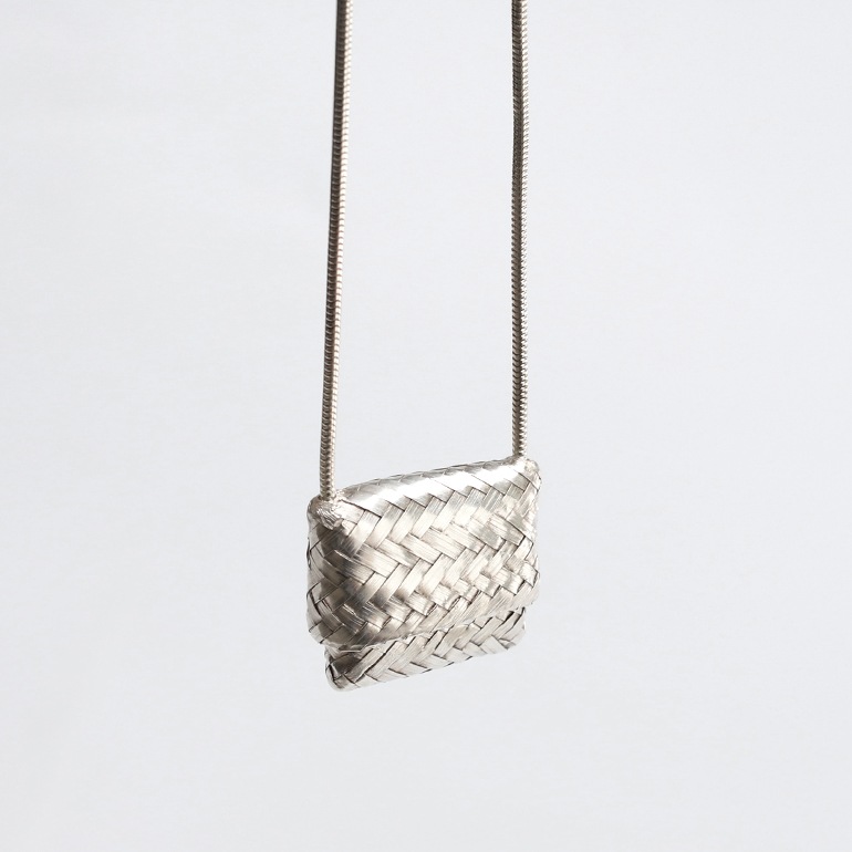【VINATGE】TIFFANY&Co. Small Basket Necklace