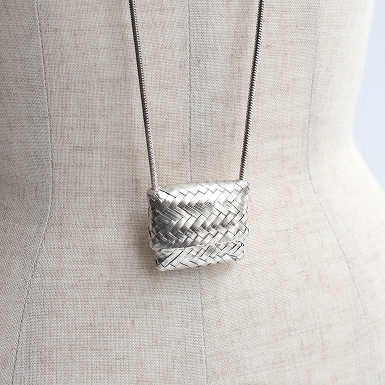 【VINATGE】TIFFANY&Co. Small Basket Necklace