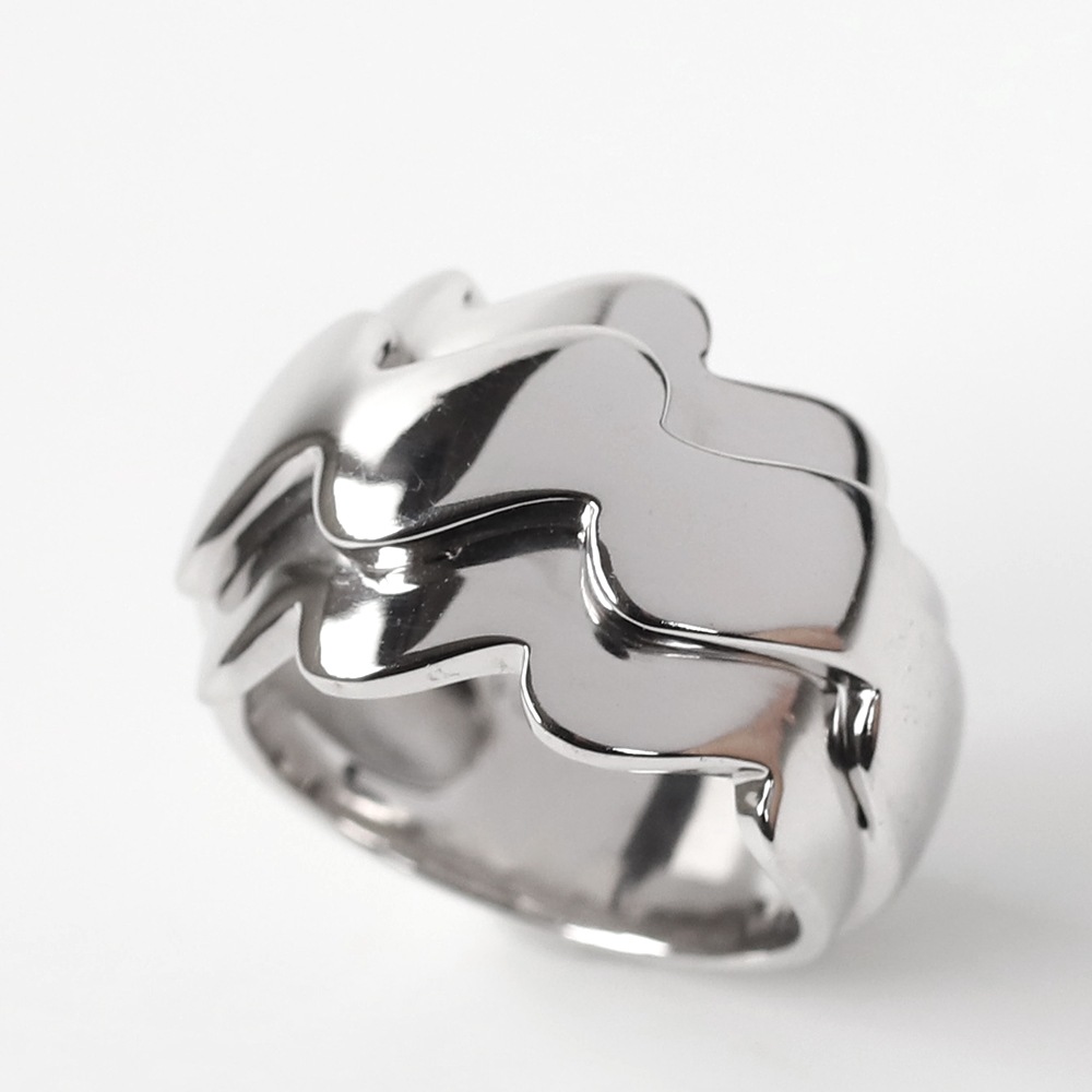 【OLD】Van Cleef & Arpels 18k White Gold Wave Ring