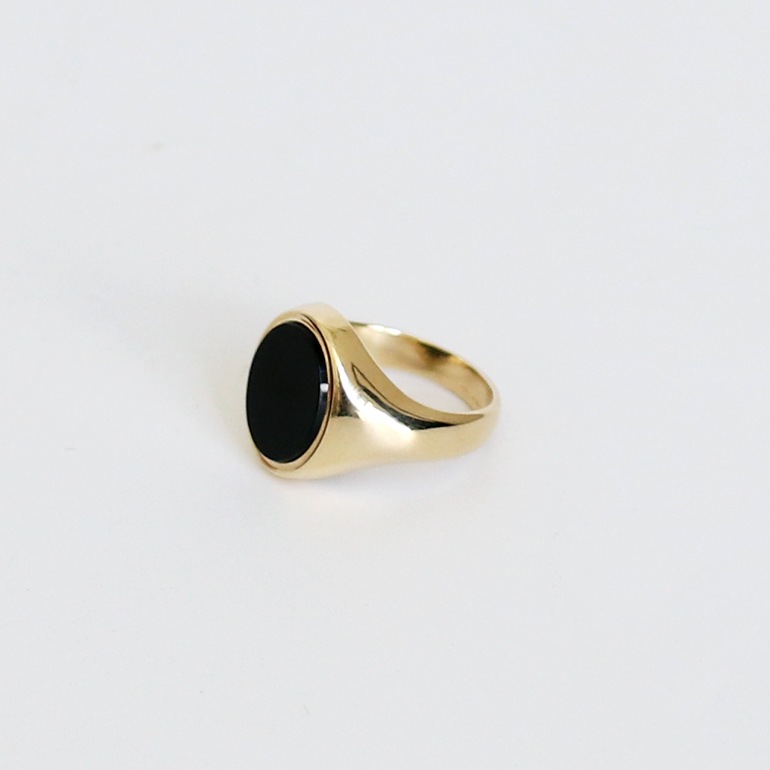 【1970s】9K GOLD ONYX SIGNET RING