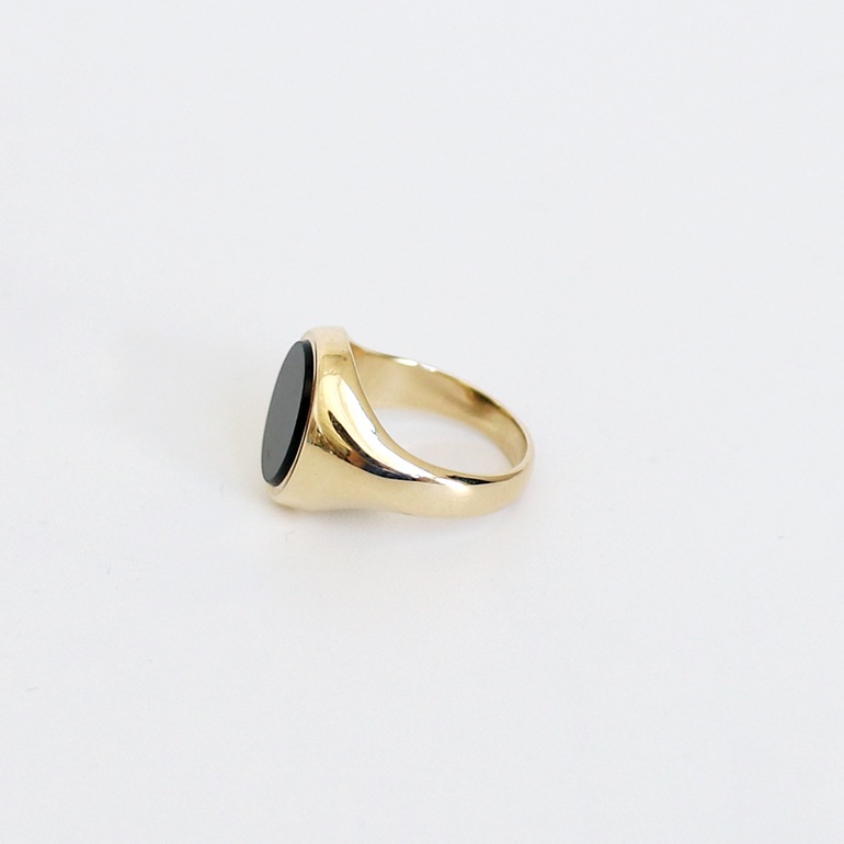 【1970s】9K GOLD ONYX SIGNET RING