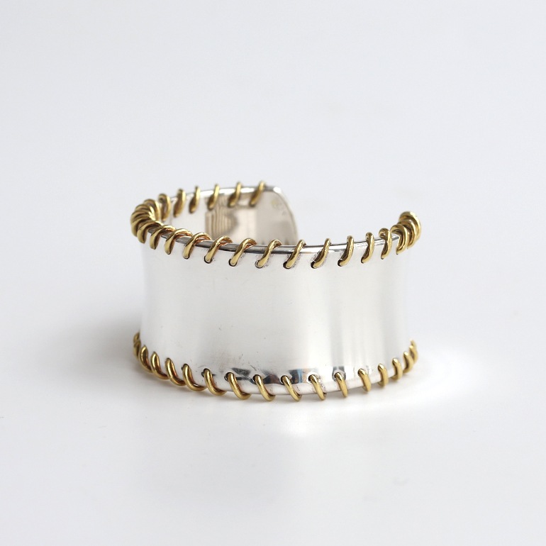 【2001】TIFFANY&Co. Gold Stitch Wide Cuff