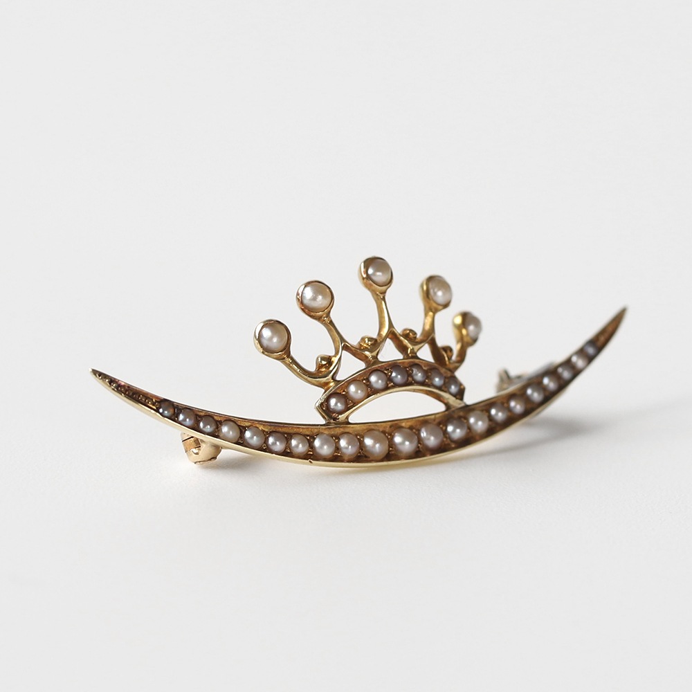 【ANTIQUE】France 14k Gold Crescent Moon Brooch