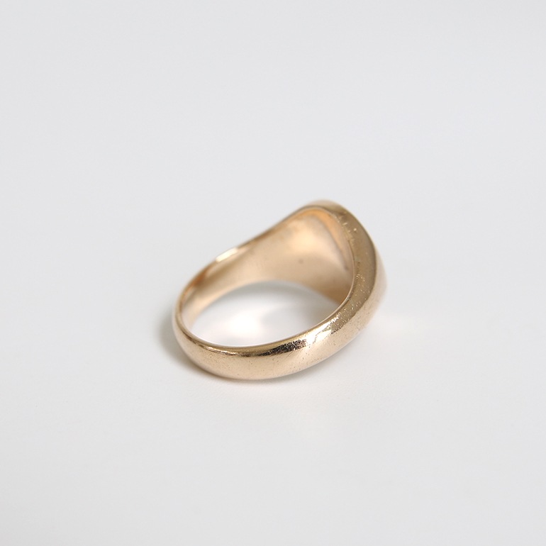 【1868】VICTORIAN 9K GOLD SIGNET RING