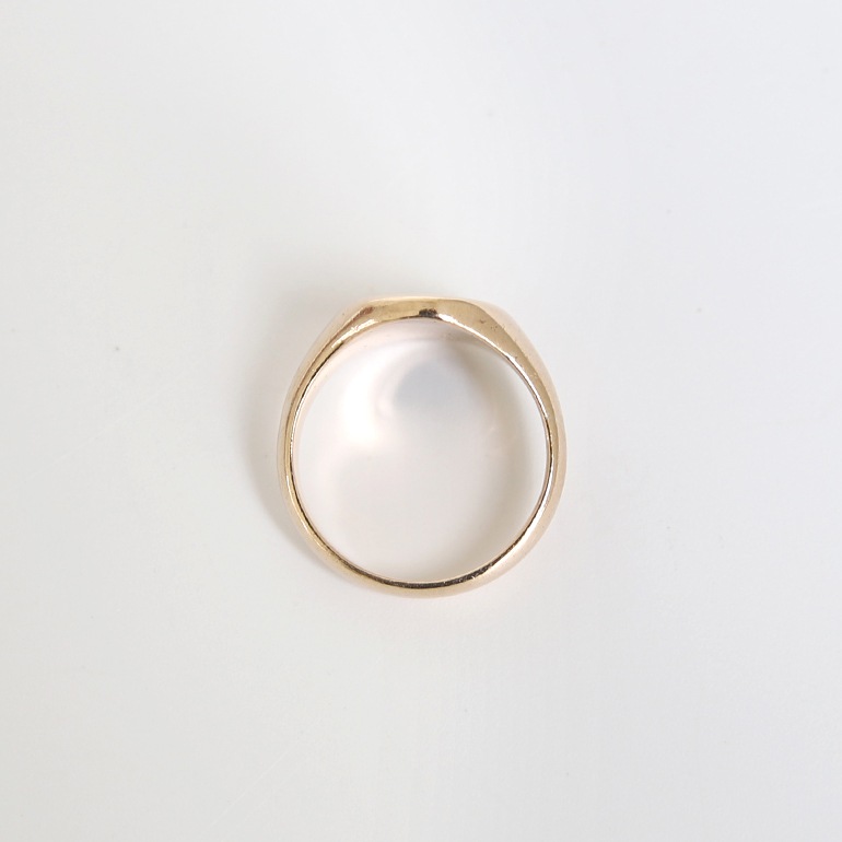 【1868】VICTORIAN 9K GOLD SIGNET RING