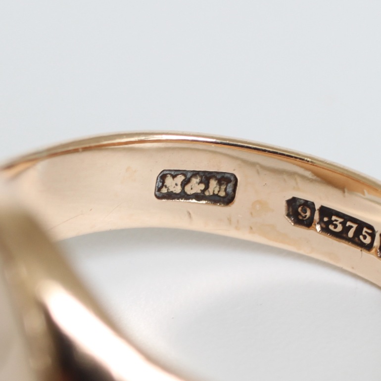 【1868】VICTORIAN 9K GOLD SIGNET RING
