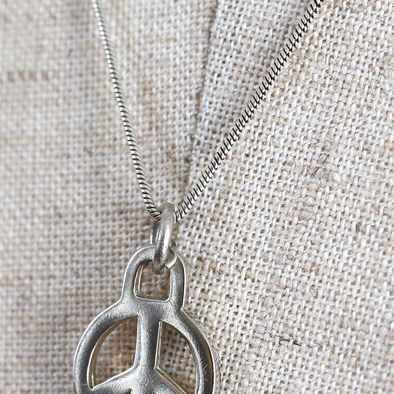 【VINATGE】TIFFANY&Co. Peace Necklace