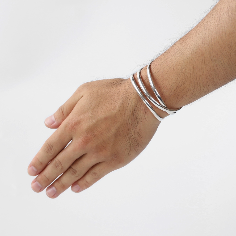 Angela Cummings アンジェラ・カミングス シルバー バングル 1980s】TIFFANY&Co. Angela Cummings Crossover Cuff | VINTAGE | MATILDE