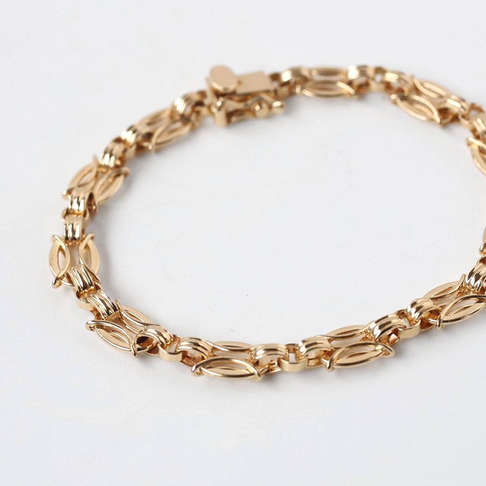 1960s】TIFFANY&Co. 14k Gold Marquise Link Bracelet | VINTAGE | MATILDE
