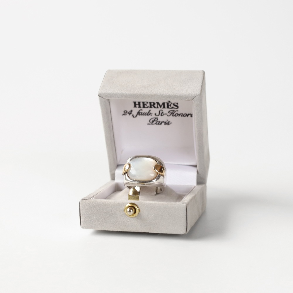 【1980s】HERMES Mother of Pearl Ring