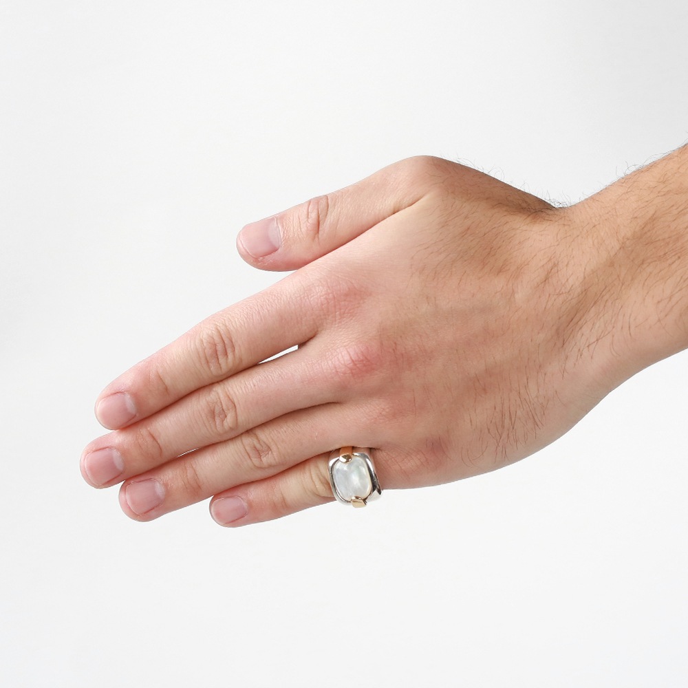 【1980s】HERMES Mother of Pearl Ring