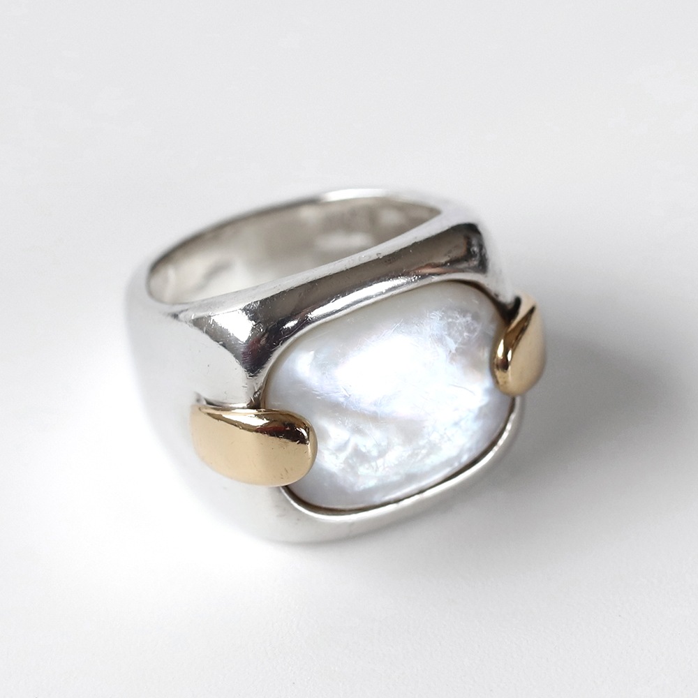 【1980s】HERMES Mother of Pearl Ring