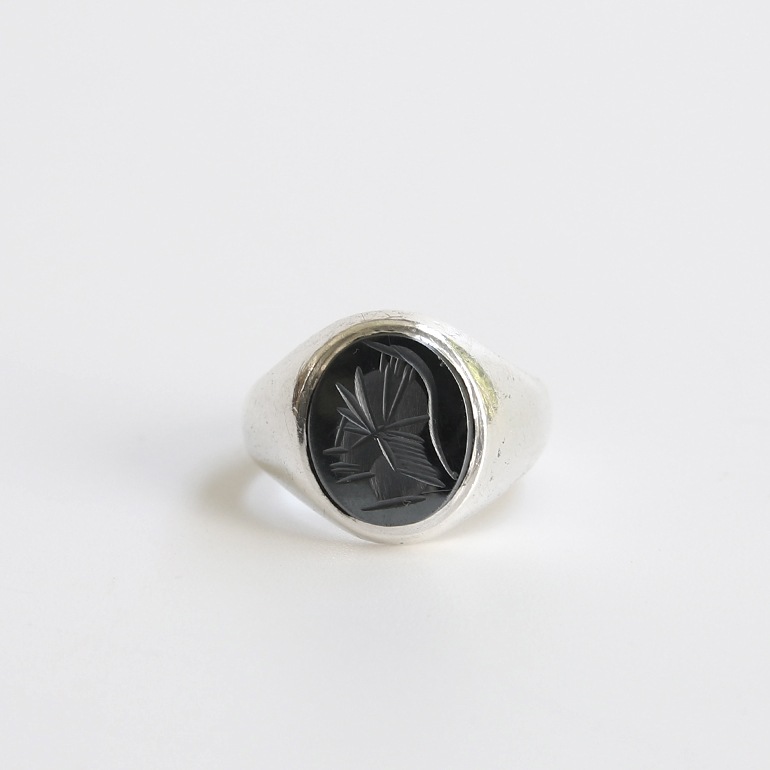 【1984】UK SILVER HEMATITE SIGNETRING