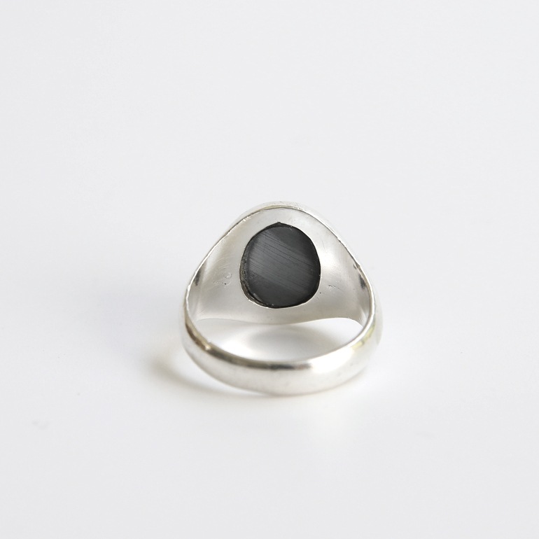 【1984】UK SILVER HEMATITE SIGNETRING