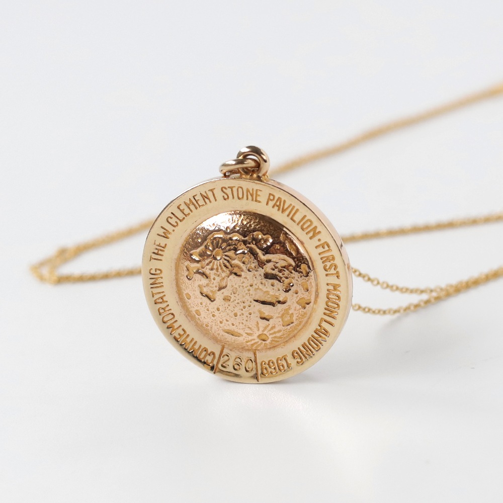 【1969】TIFFANY&Co. 14k Gold First Moon Landing Pendant Necklace 