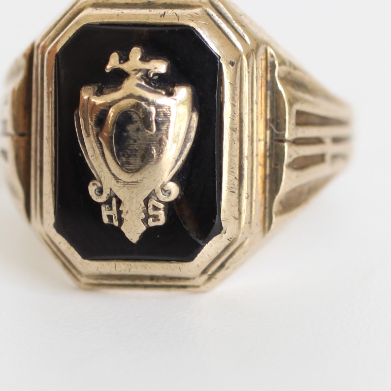 【1940】10K GOLD CLASS RING