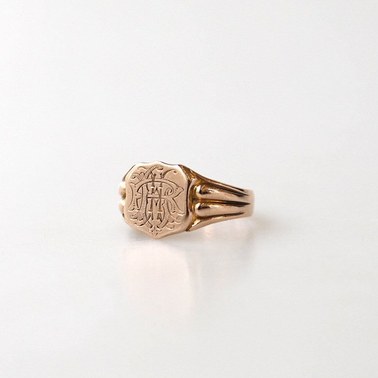 【1904】EDWARDIAN 9K GOLD SIGNET RING