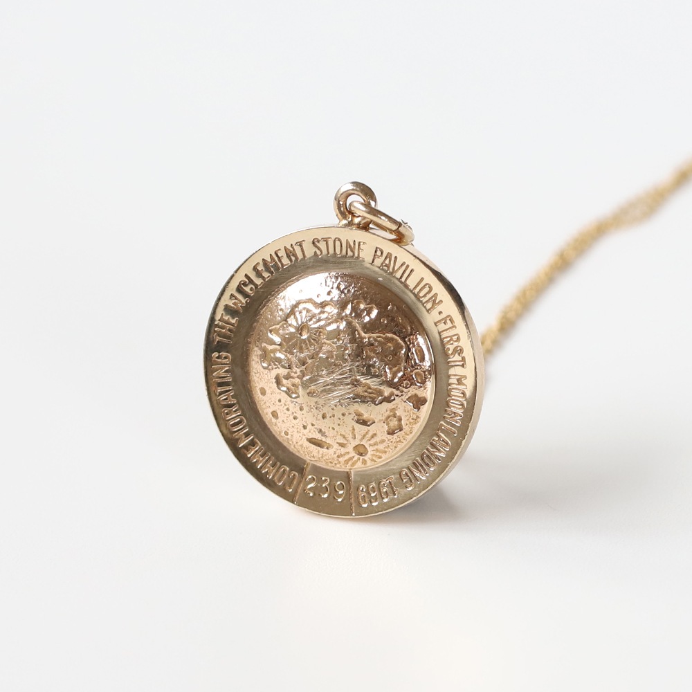 【1969】TIFFANY&Co.<br>14k Gold First Moon Landing Pendant Necklace
