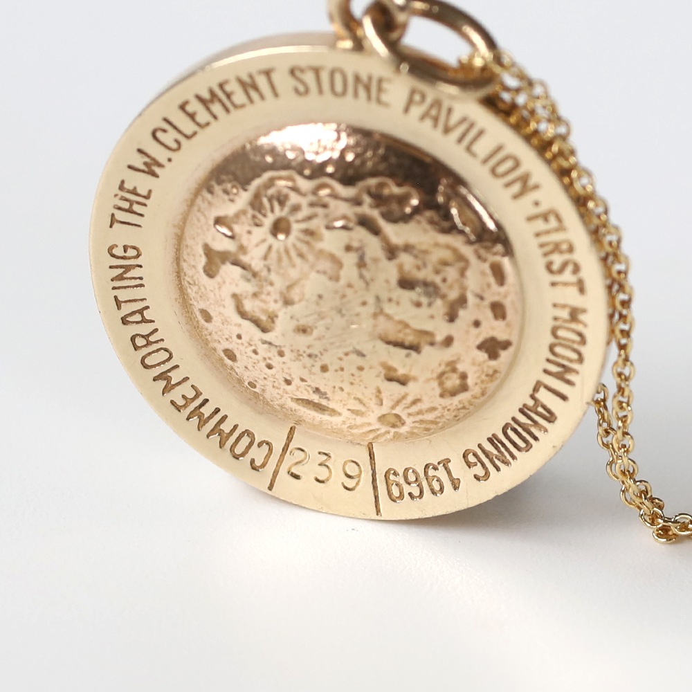【1969】TIFFANY&Co.<br>14k Gold First Moon Landing Pendant Necklace