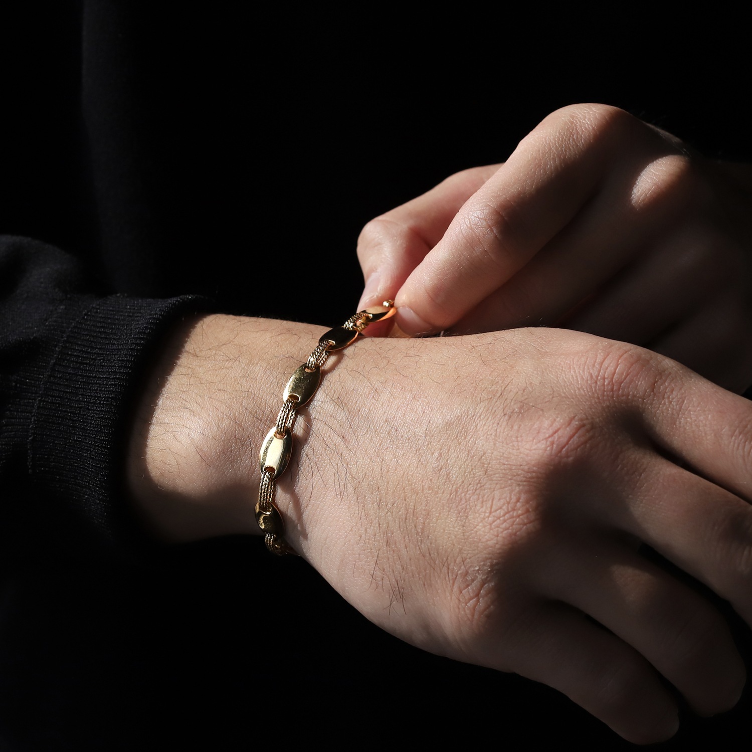 【1980s】HERMES Suroit Bracelet 18k Gold