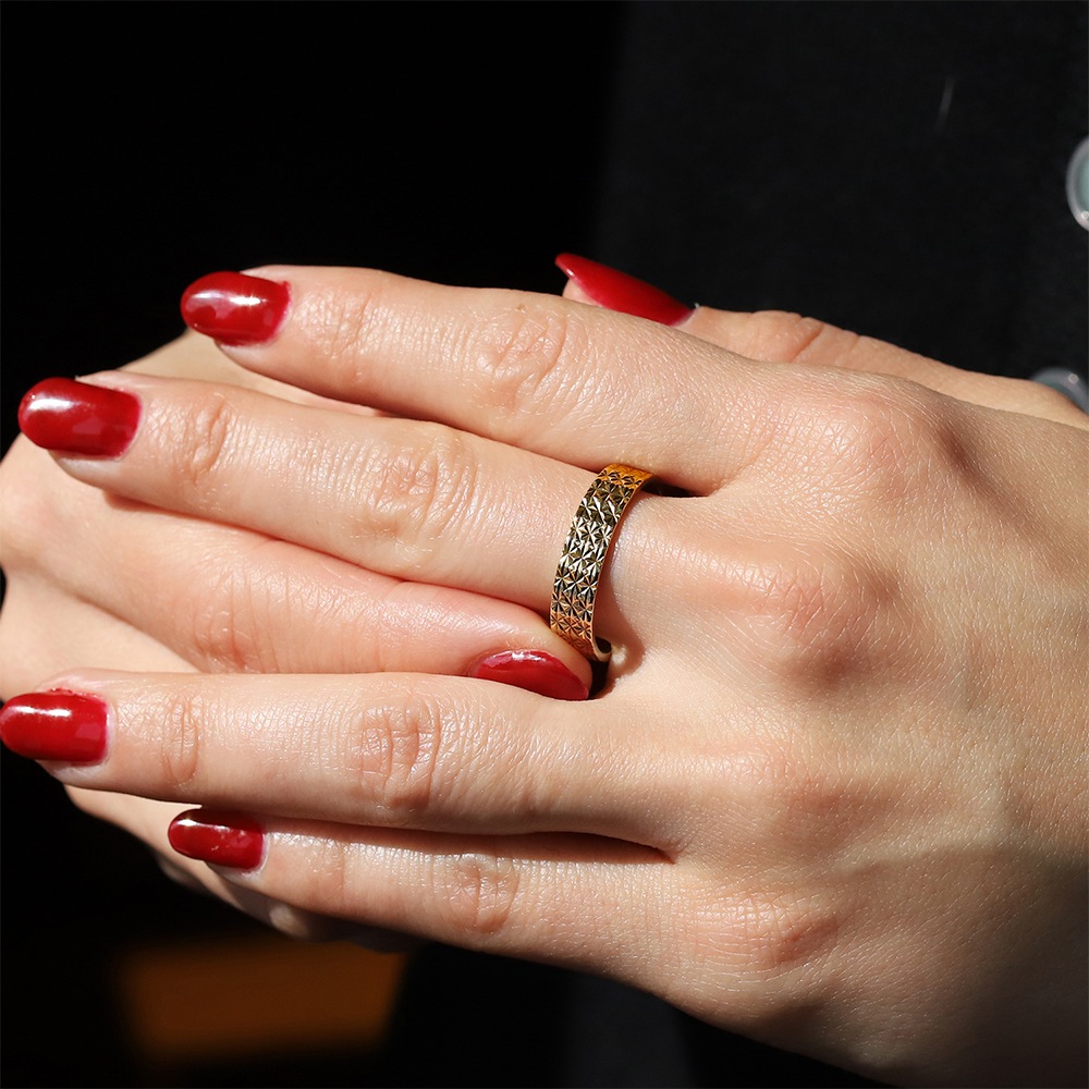 【1977】Sheffield 9k Gold Carved Band Ring