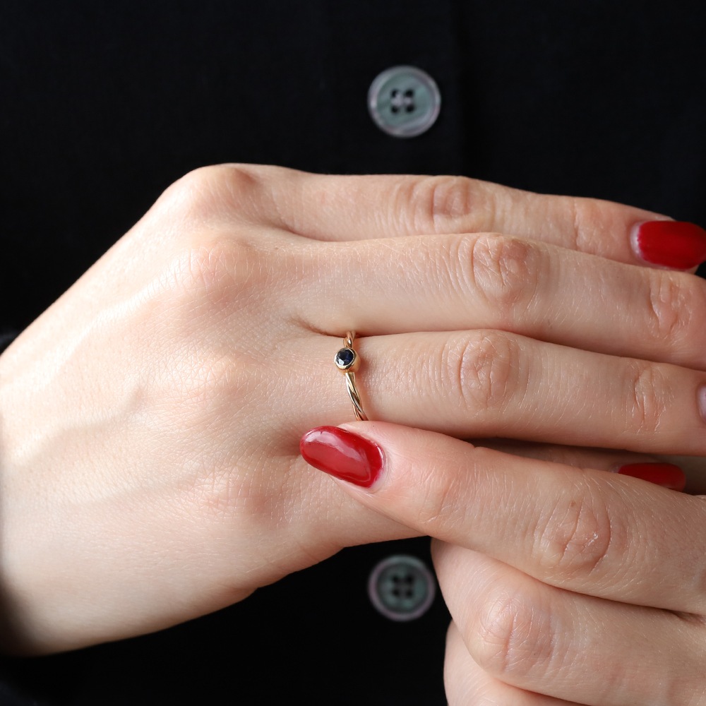 【1990s】Cartier Twisted Sapphire Ring