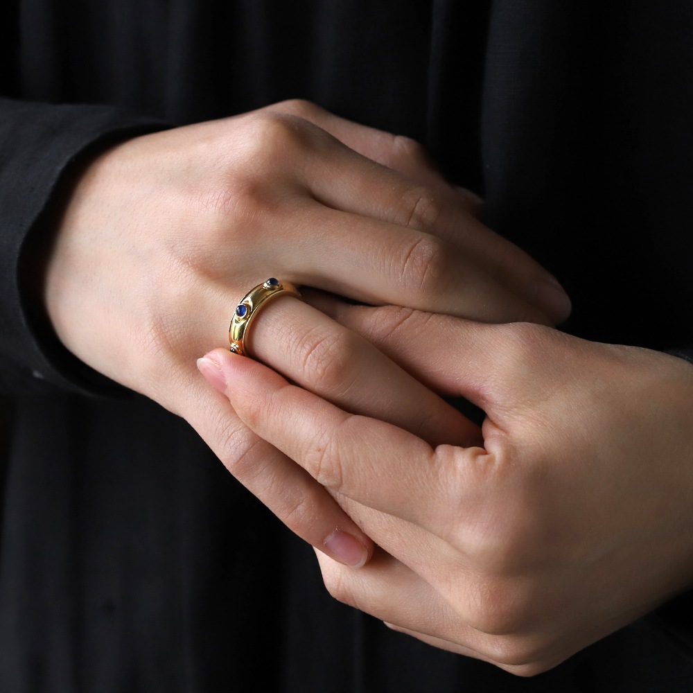【VINTAGE】TIFFANY&Co.<br>18k Gold Cabochon Sapphire Ring