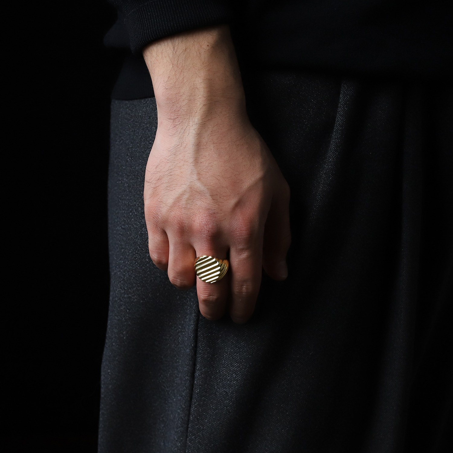 【VINTAGE】TIFFANY&Co. 14k Gold Ribbed Signet Ring