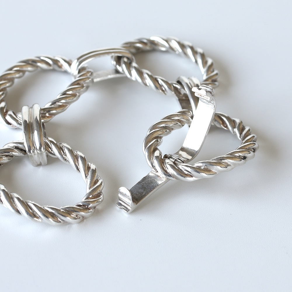 【1980s】TIFFANY&Co. Oval Link Bracelet Made in France
