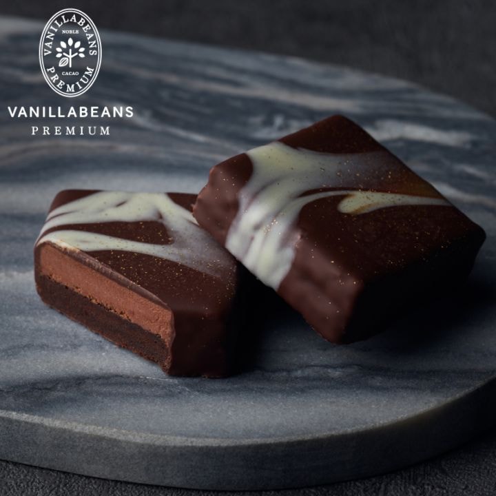 フランス産高級チョコレートを特価でお分けします。引き取りのみ。1kで5000円。横浜市神奈川区 NEW！ CHOCOLAT des MANDARINS/ ショコラ デ マンダレン 紅茶の