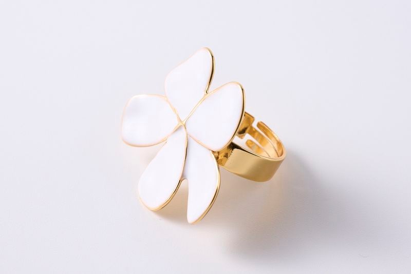 みとひさん専用セシルエジャンヌ　ツイストシルバーS 新品未使用 みとひさん専用セシルエジャンヌ ツイストシルバーS 新品未使用