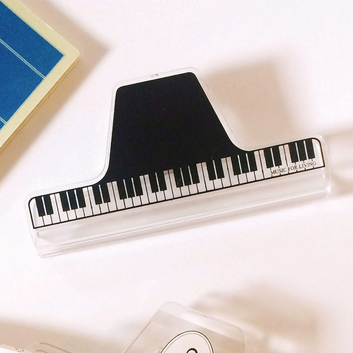 鍵盤楽器 KATSUCOCO 楽天市場】光った鍵盤をなぞるだけ！ガイド機能付き電子ピアノ